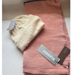 New Modena New York Ribbed Blanket Scarf and Sequin Beanie Set Pink Cream NWT